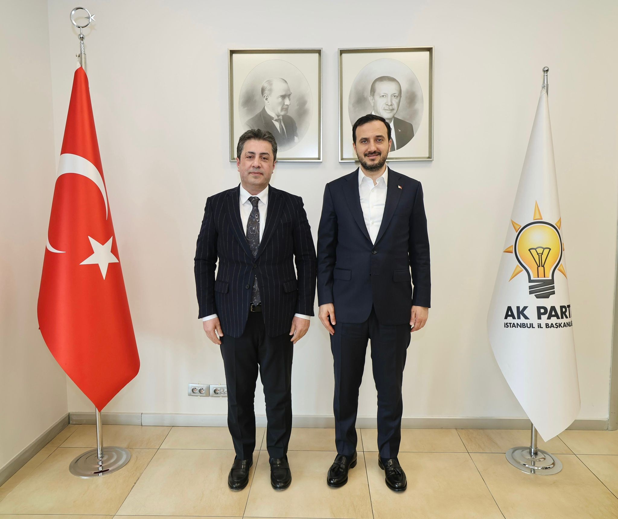 BAŞKANIMIZ SN.  AV. FATİH SULTAN MEHMET ÇİÇEK, AK PARTİ İSTANBUL İL BAŞKANI SN. ABDULLAH ÖZDEMIR BEY'İ MAKAMINDA ZİYARET ETTİ.