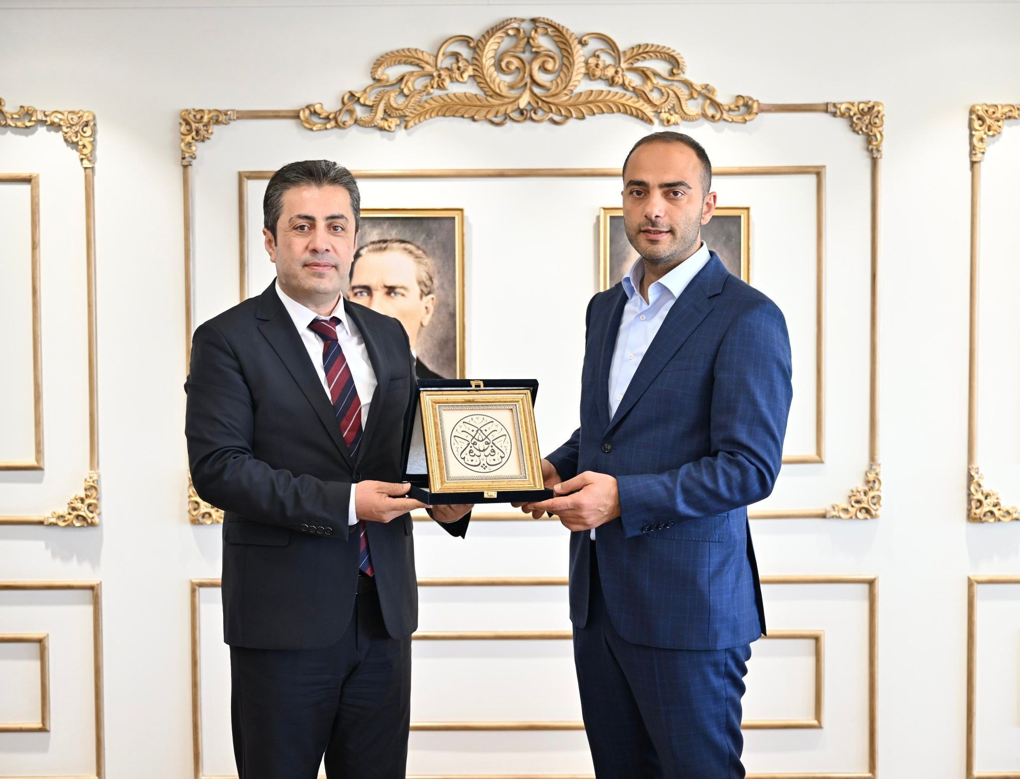 Başkanımız Sn. Av. Fatih Sultan Mehmet ÇİÇEK Gaziosmanpaşa Belediye Başkanı Sn. Eray Karadeniz ‘i makamında ziyaret etti.